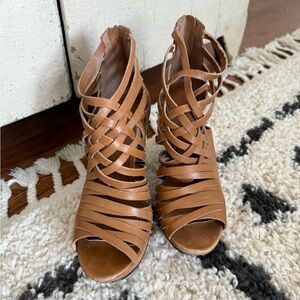Chinese Laundry “Catch Me” Tan Strappy Leather Heels